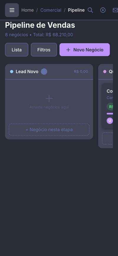 Pipeline CRM em visualização mobile com estágios de venda